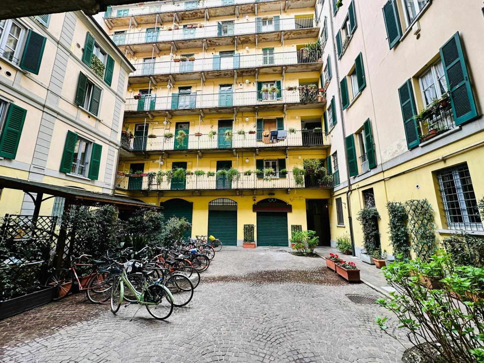 Comecasa Studio Vicino Stazione Centrale Milano Exteriör bild
